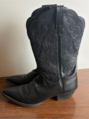 Ariat Black Embroidered Leather Western Booties riding chores